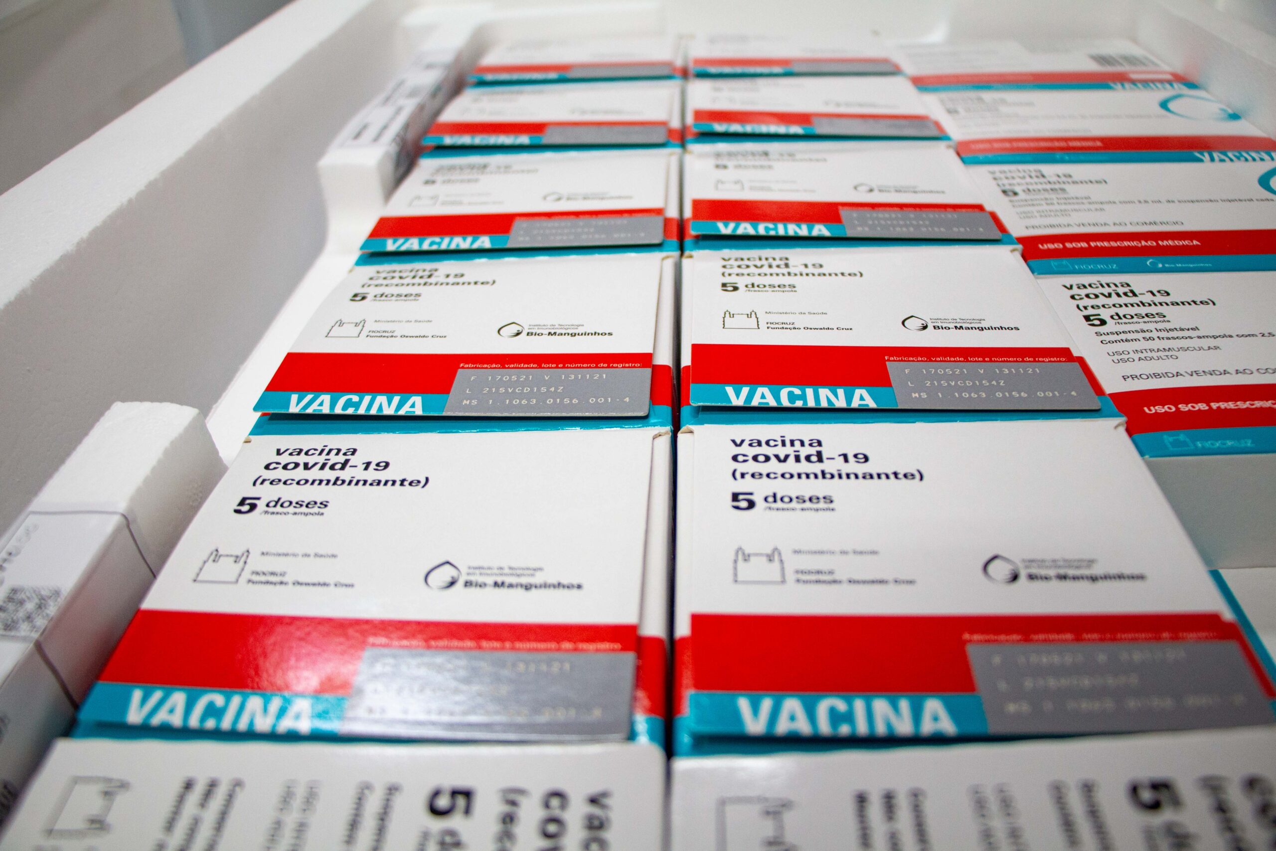 Photo of Minas distribui 600.260 doses de vacinas contra covid-19 