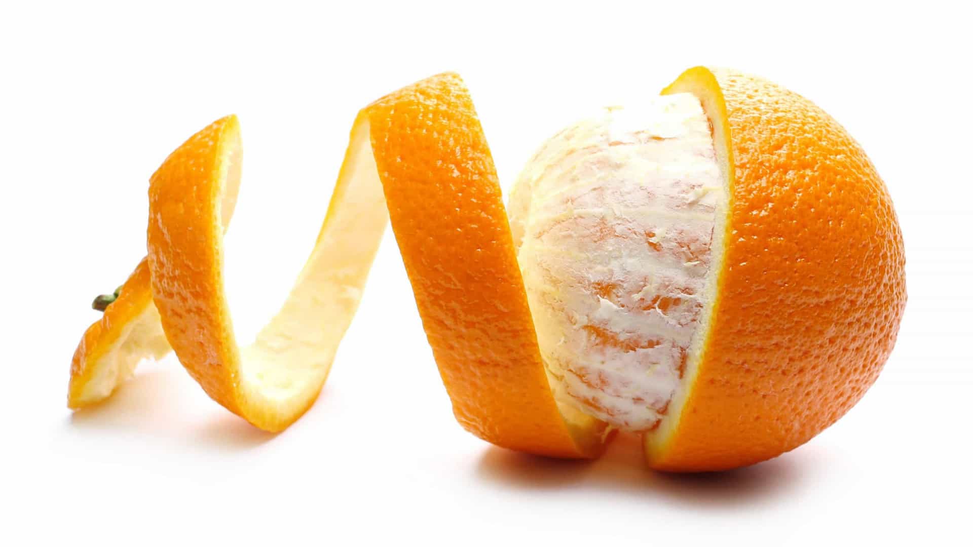 Photo of Não jogue fora! Oito benefícios (surpreendentes) da casca da laranja
