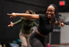 Photo of Os Benefícios da Dança para a Saúde e Três Opções para Praticar em Casa